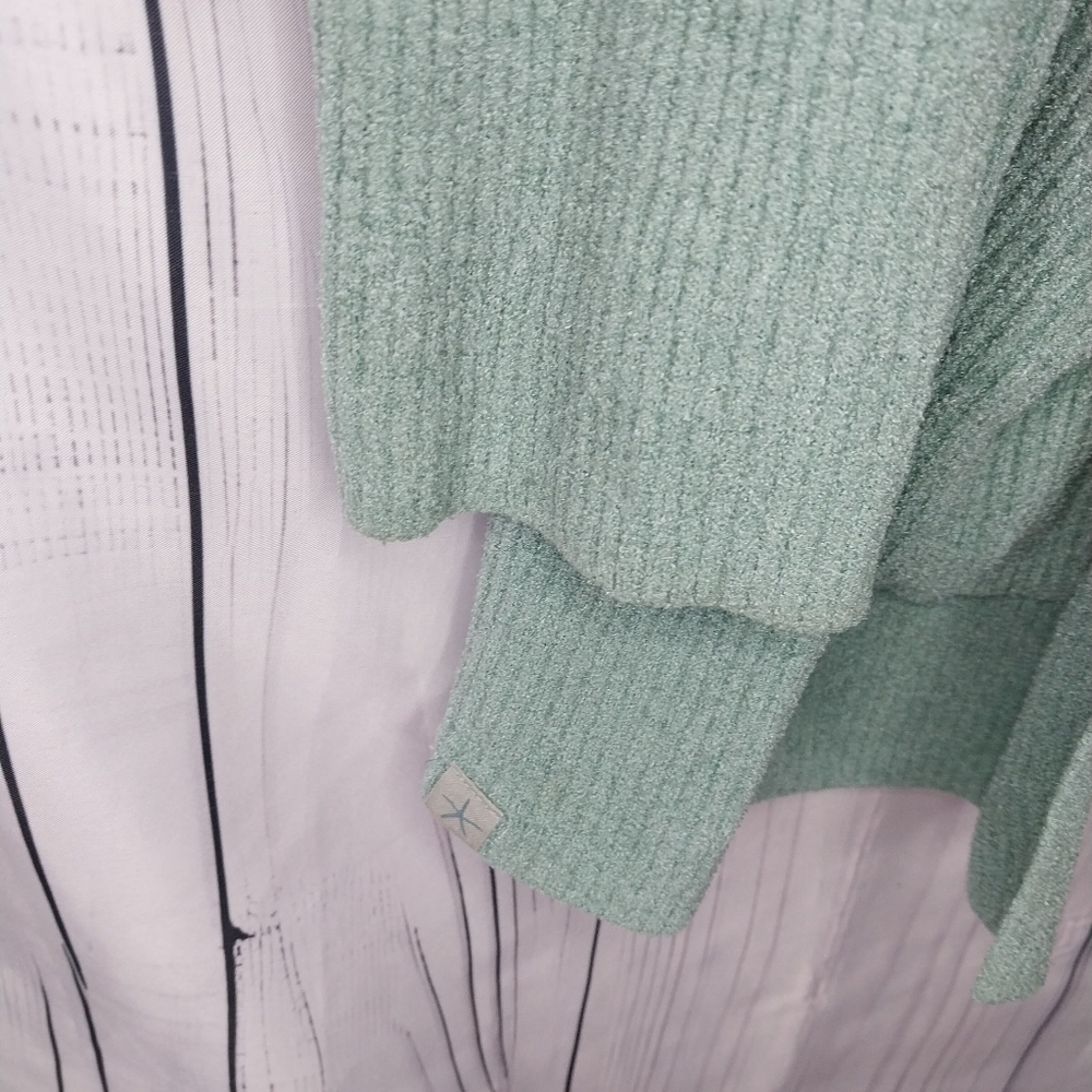 Barefoot Dreams Cozy Ultra Lite Hooded Cardigan - Picture 2 of 10